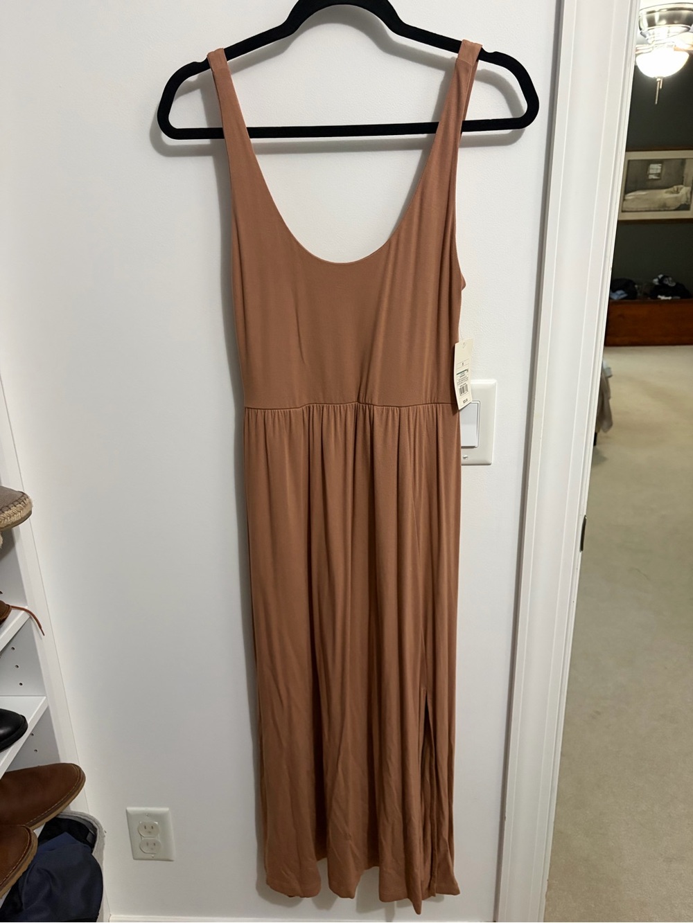 Brown Fitted Dress - Picture 2 of 2